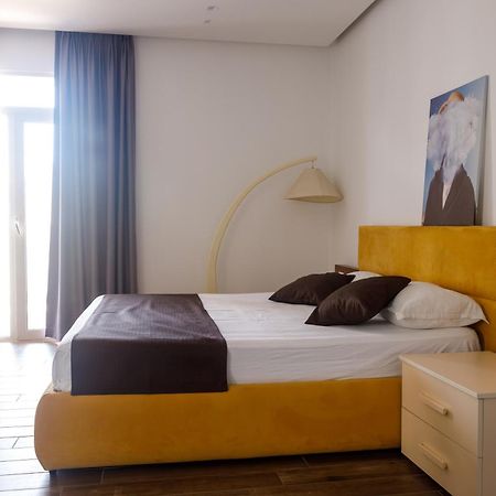 Amh Hotel Durrës Eksteriør billede