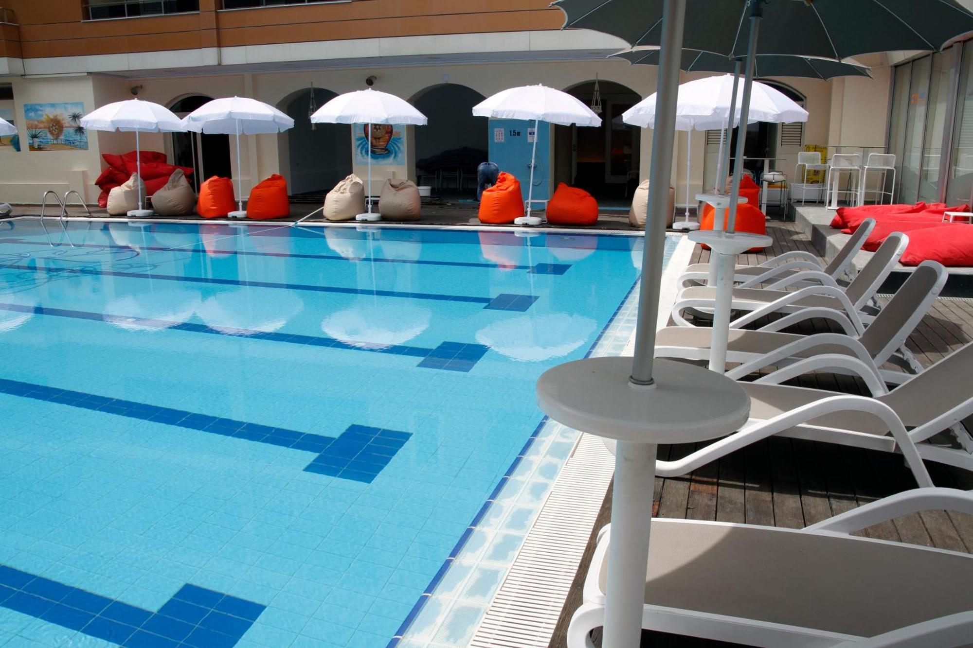 Amh Hotel Durrës Eksteriør billede