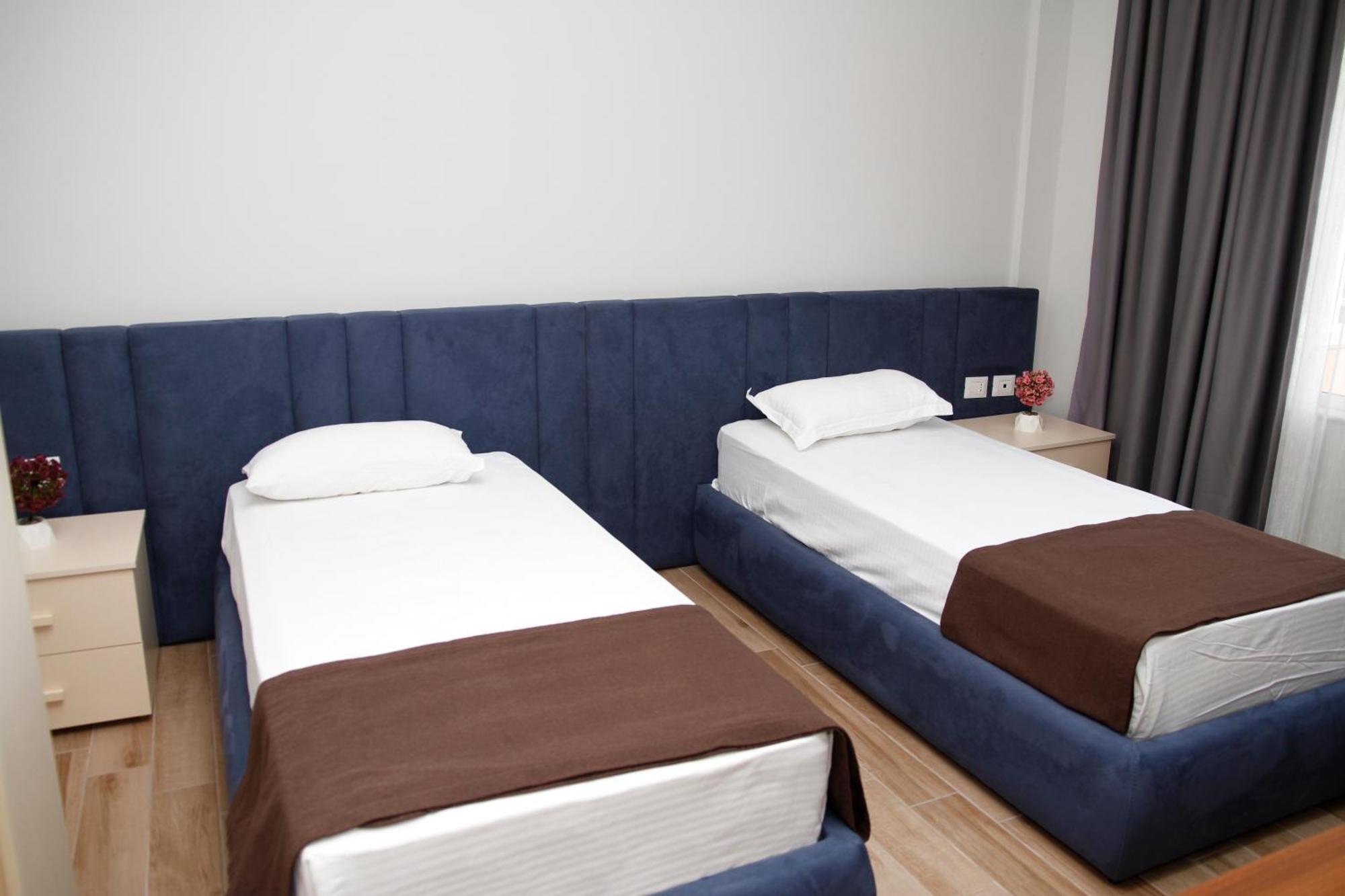 Amh Hotel Durrës Eksteriør billede