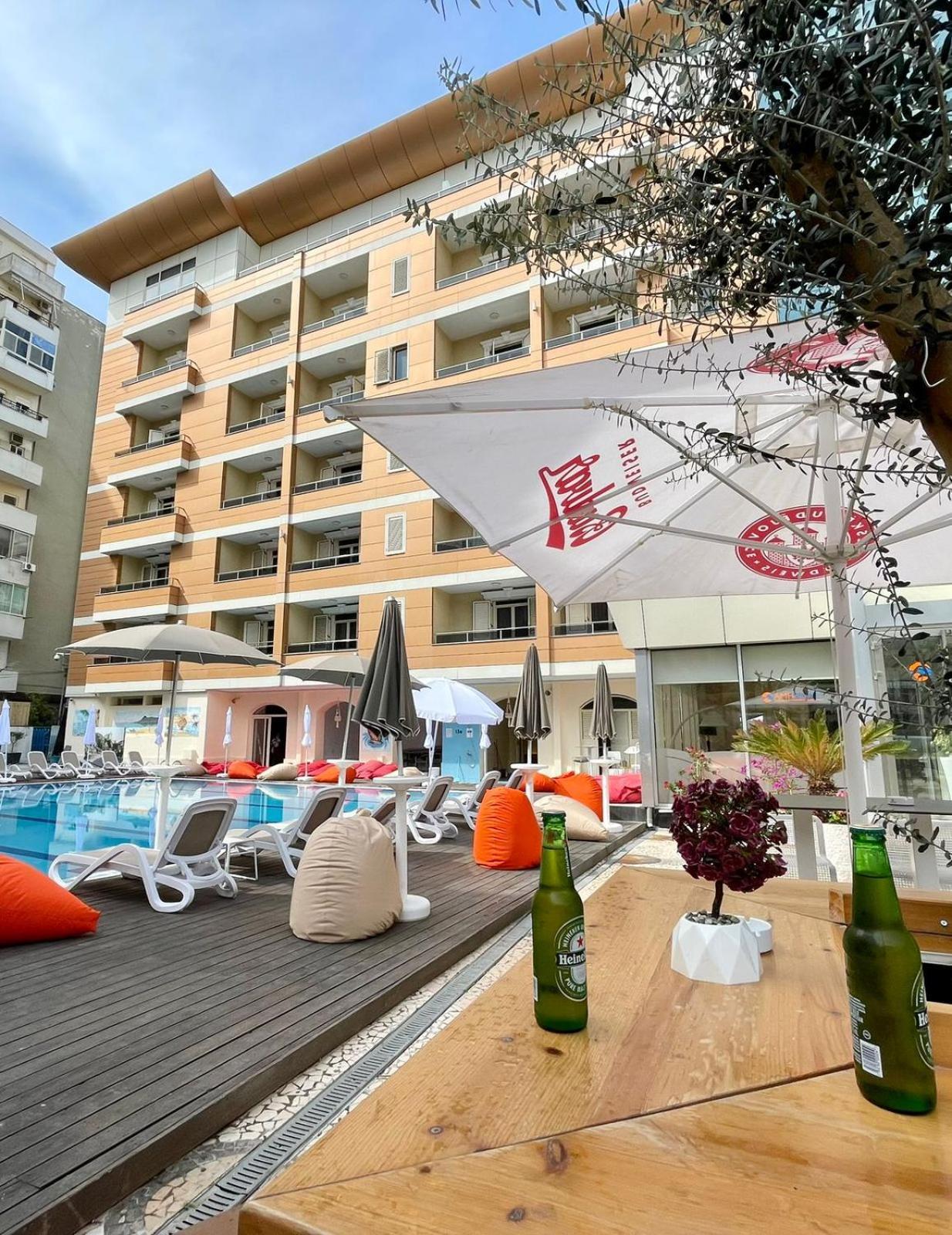 Amh Hotel Durrës Eksteriør billede